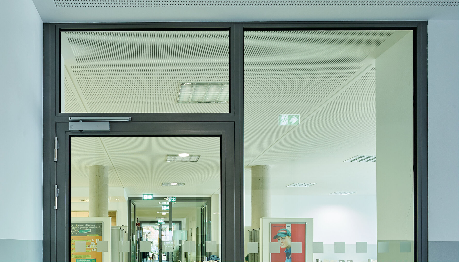 Zargen und Durchblickfenster