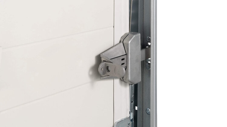 Schubriegel mit einstellbarem Schließblech