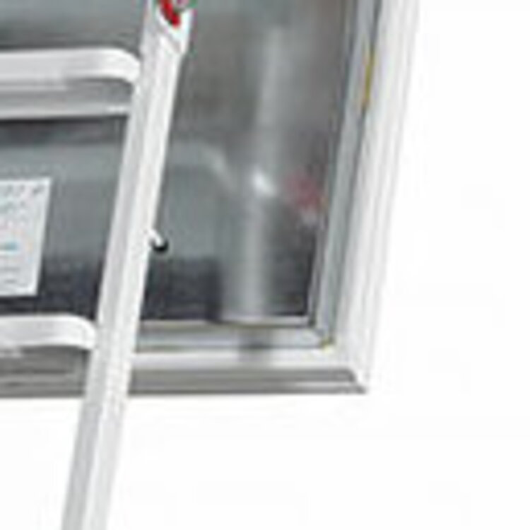 10 cm Wärmedämmung im Unterdeckel mit thermischer Trennung