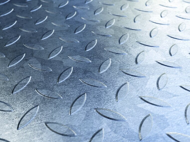 Mechanische und hydraulische Ladebrücken