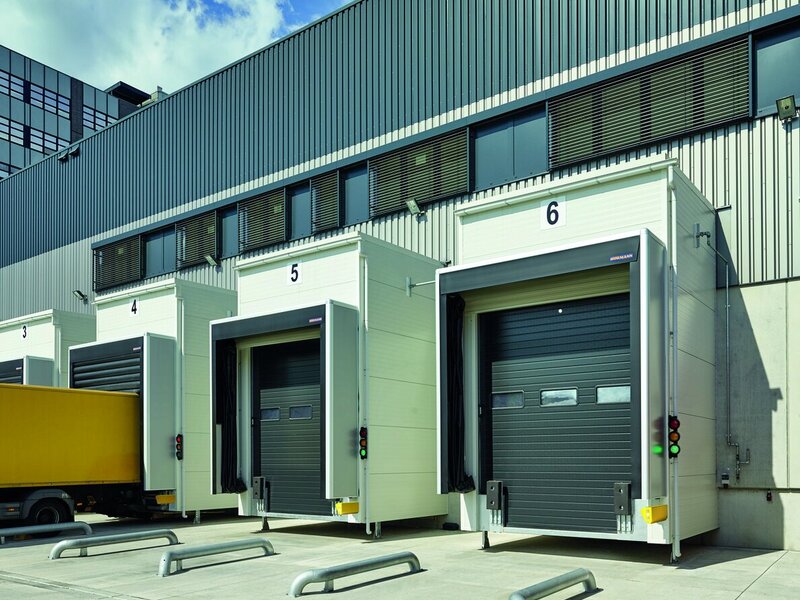 Mechanische und hydraulische Ladebrücken