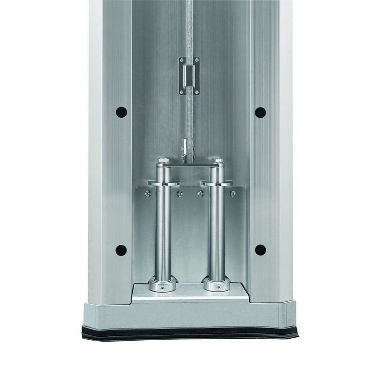 Robuste Bolzen am Boden