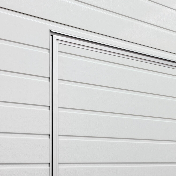 Flacher Schlupftürrahmen