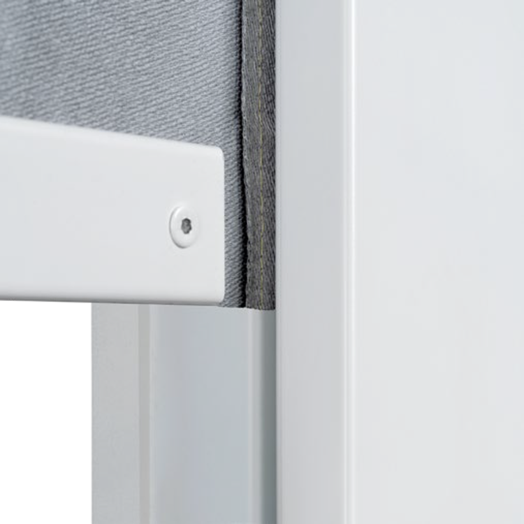 Führungsschiene mit verdeckt liegenden Magnetkontakte