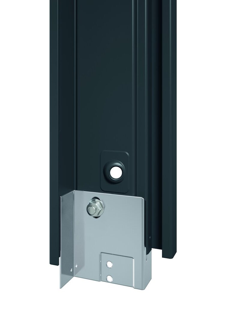 Optionale Edelstahl-Adapter zur Montage mit Bodeneinstand