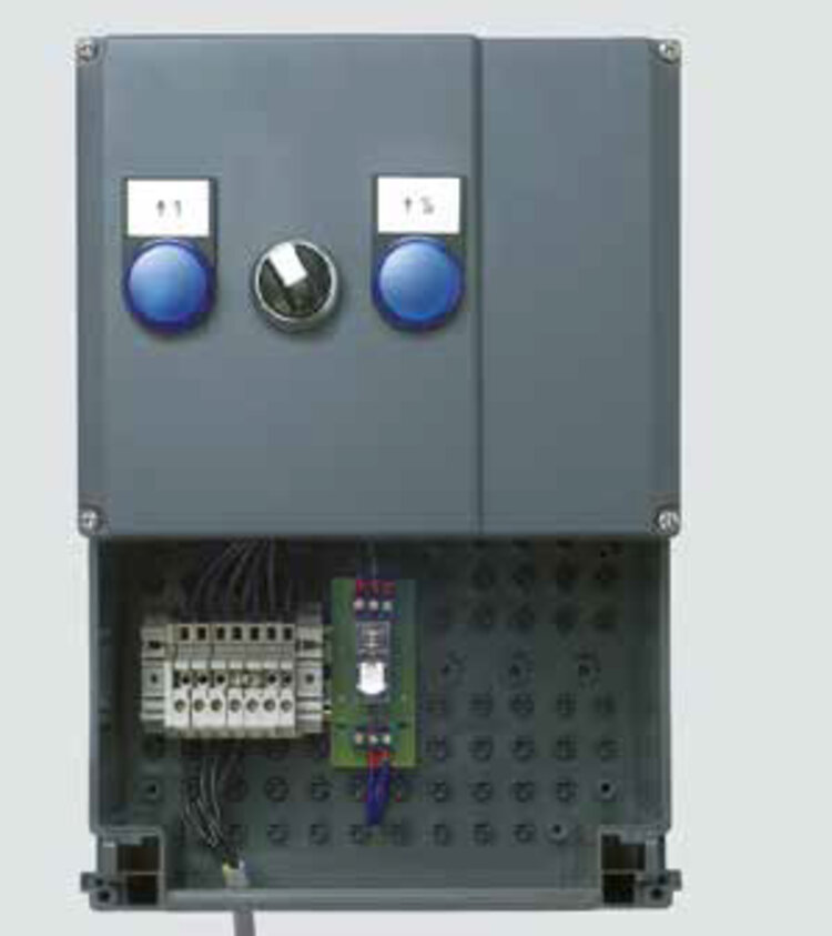 Anschlusseinheit Sommer / Winter im Zusatzgehäuse