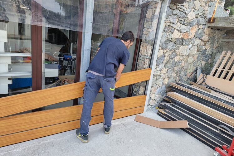 Flexibles Dammbalkensystem Holz