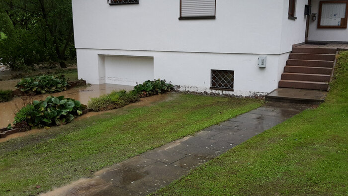 Hochwasserschutz - Schwingtor E (Einbau hinter der Öffnung)